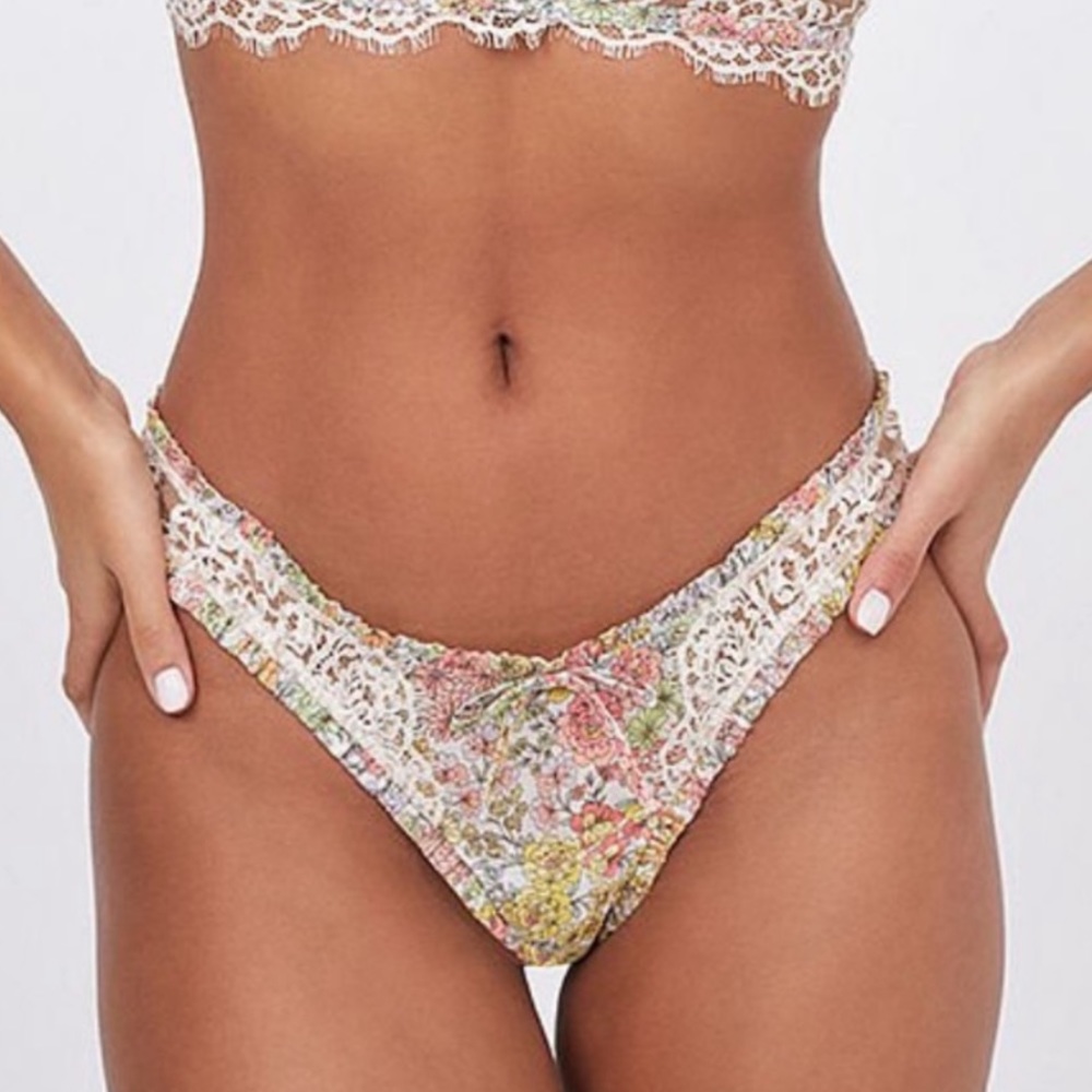 🍋 Esme Panty. For Love and Lemons - Picture 4 of 5